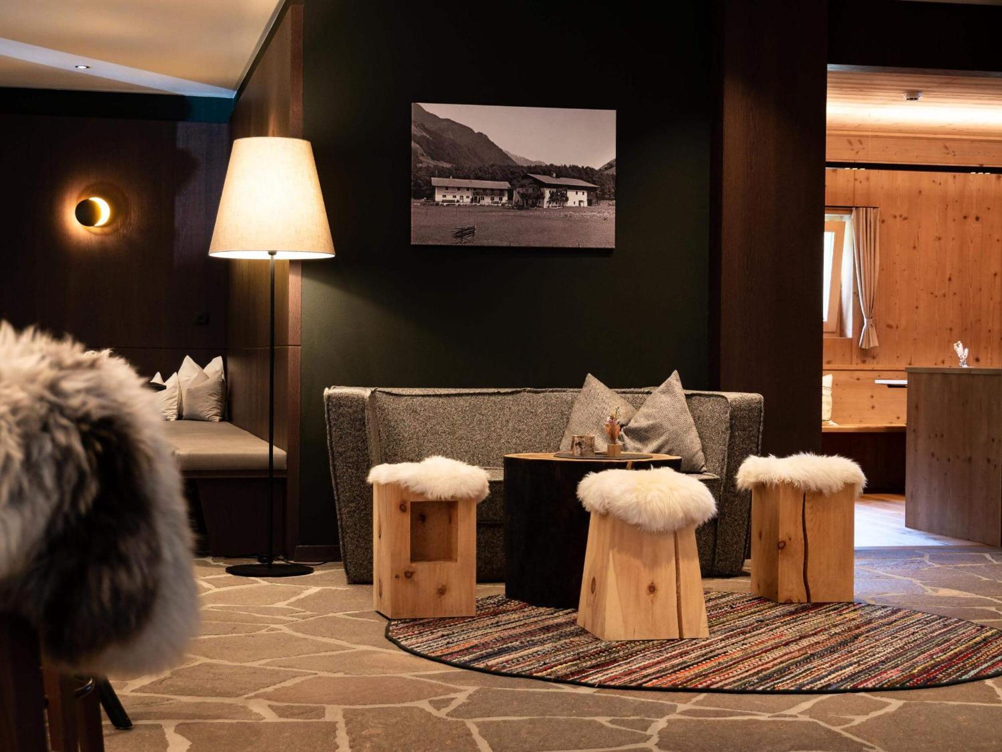 Alpine Life Hotel Anabel Cadipietra Bagian luar foto