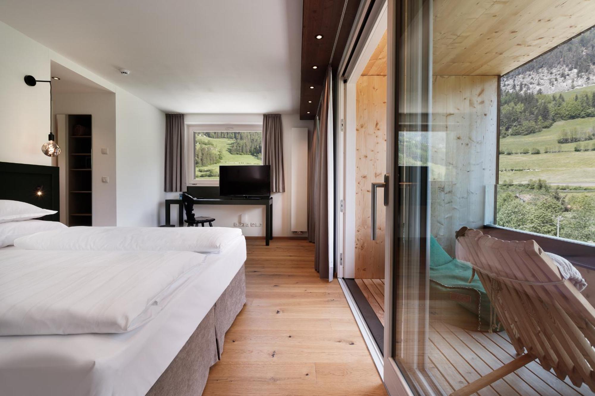 Alpine Life Hotel Anabel Cadipietra Bagian luar foto